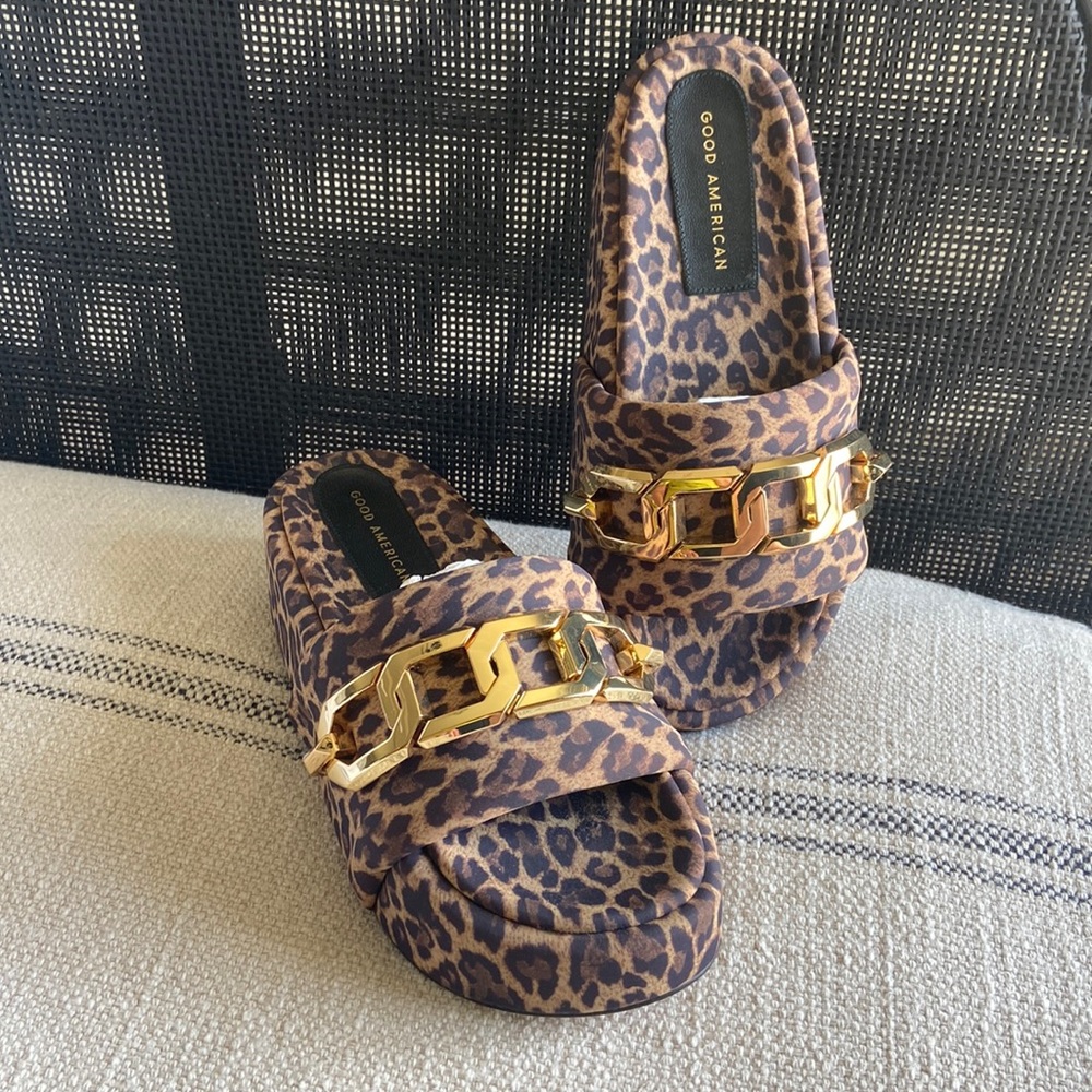 COPY - Good American Slides Size 8 Excellent Condition